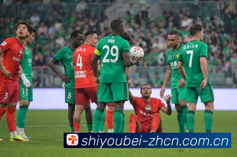 FaZe对阵Vitality:电竞胜负看点解析:最新赛事动态与深度分析 FaZe对阵Vitality:电竞胜负看点解析:最新赛事动态与深度分析